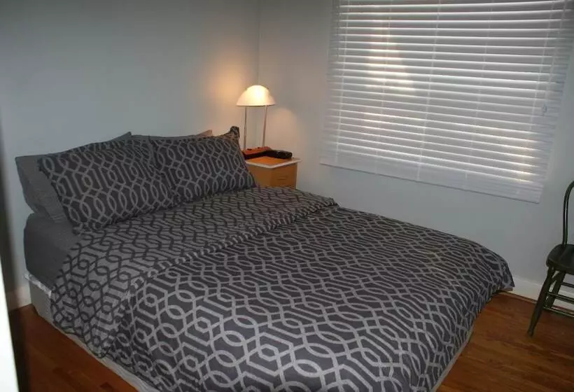 Hotelli North York Bb