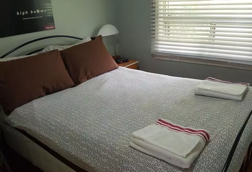 Hotelli North York Bb