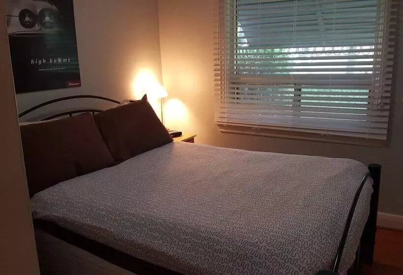 Hotelli North York Bb