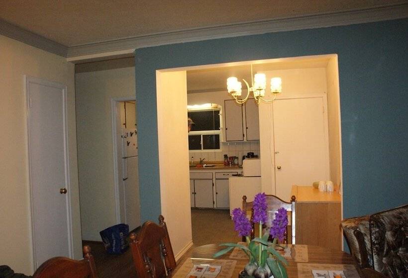 فندق North York Bb