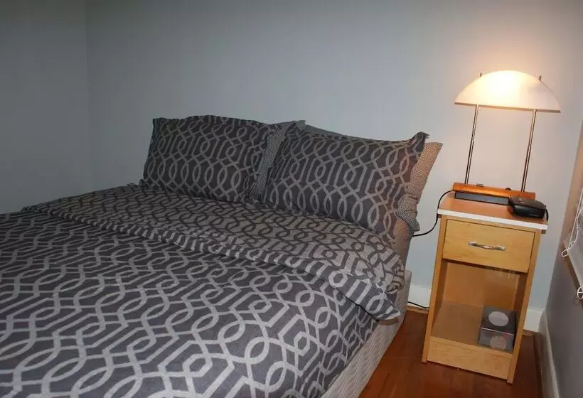 Hotelli North York Bb