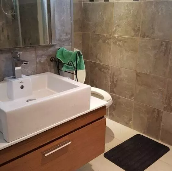 Hotelli North York Bb