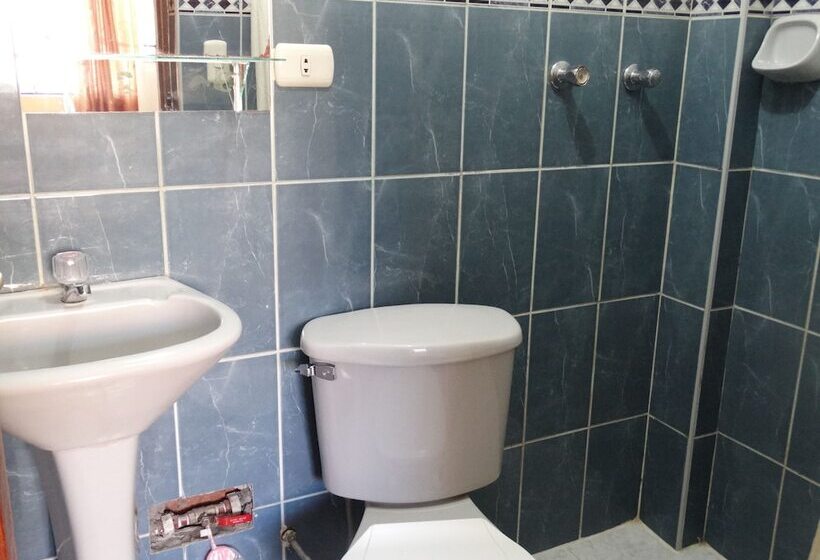 ホテル Presidente Inn   Hostel