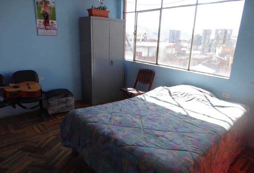 ホテル Presidente Inn   Hostel