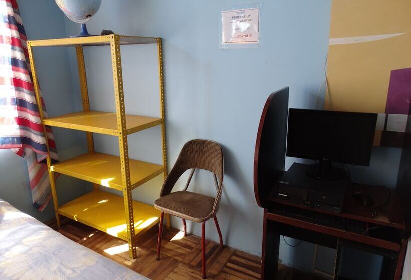 ホテル Presidente Inn   Hostel