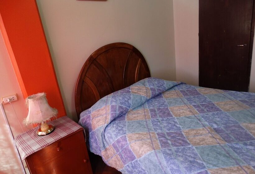 ホテル Presidente Inn   Hostel