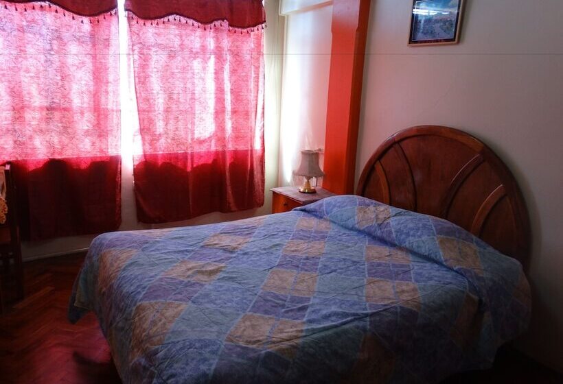 ホテル Presidente Inn   Hostel