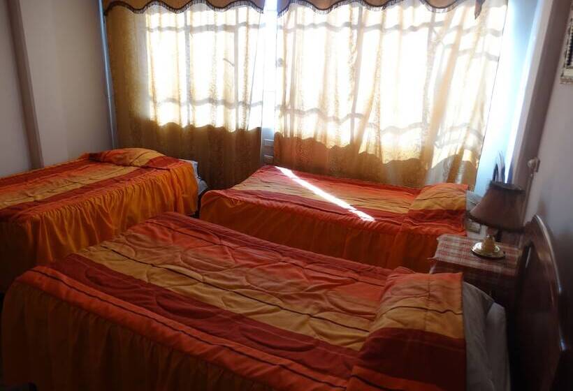 ホテル Presidente Inn   Hostel