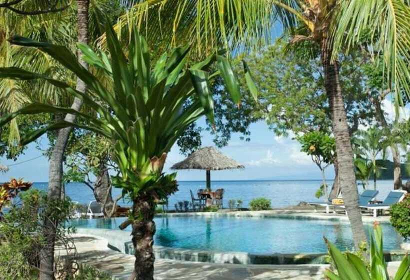 בית מלון כפרי Segara Bukit Seaside Cottages