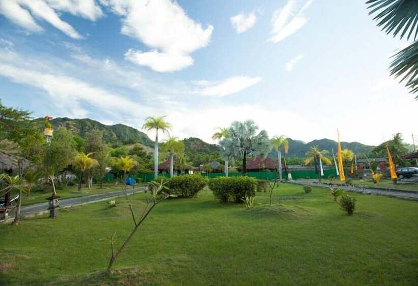 בית מלון כפרי Segara Bukit Seaside Cottages