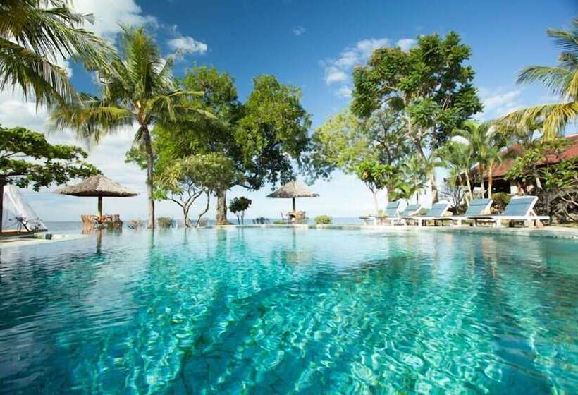 בית מלון כפרי Segara Bukit Seaside Cottages