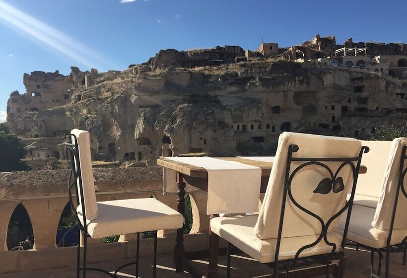 فندق The Village Cave