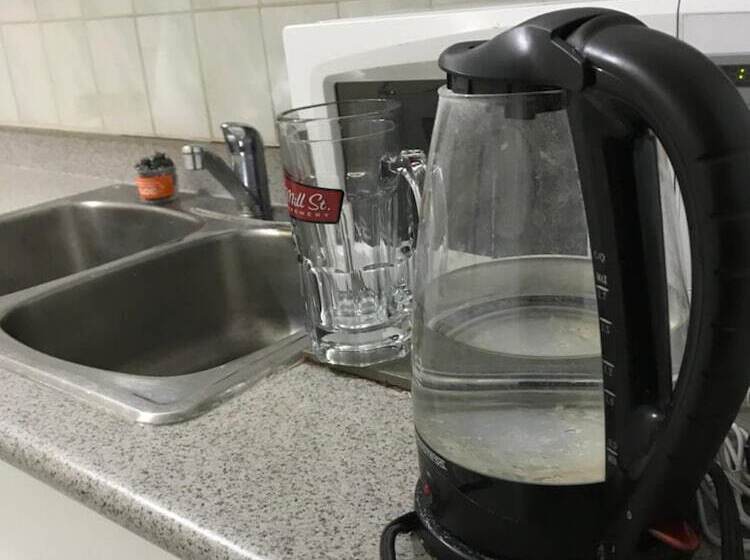 酒店 Toronto Travellers Home