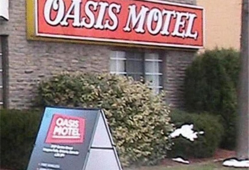 Oasis Motel By The Falls