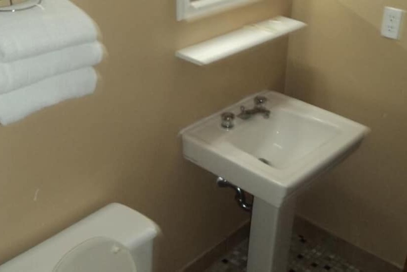 Oasis Motel By The Falls