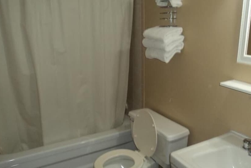 Oasis Motel By The Falls