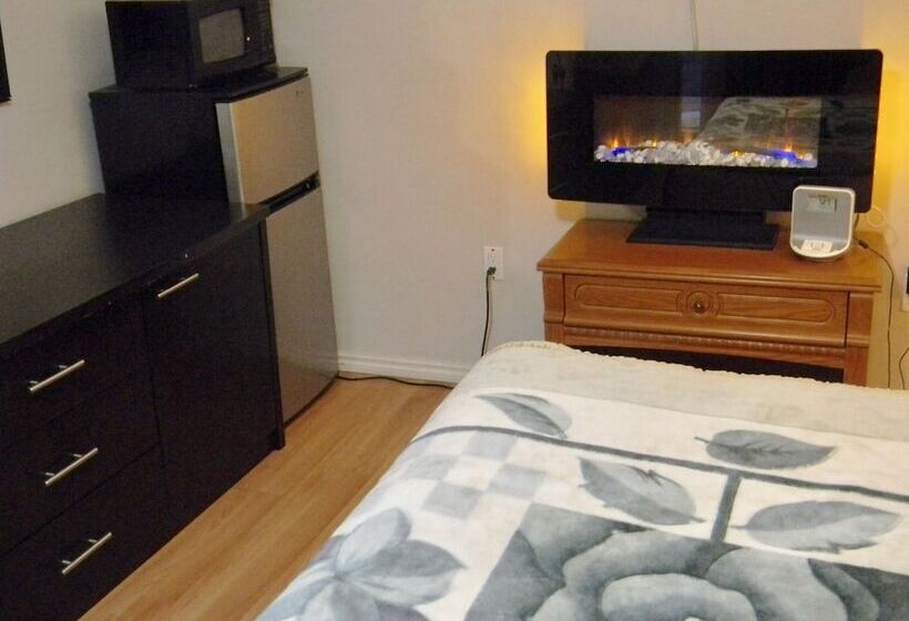 American Plaza Motel