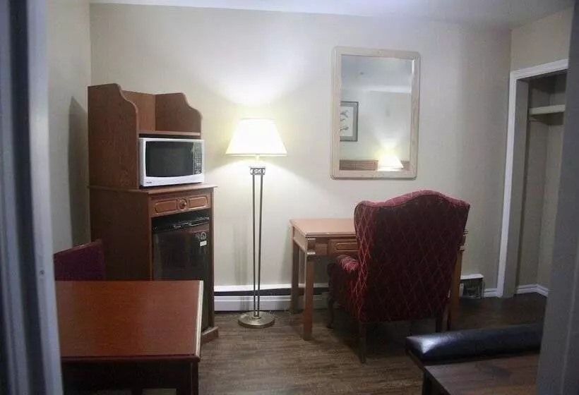American Plaza Motel