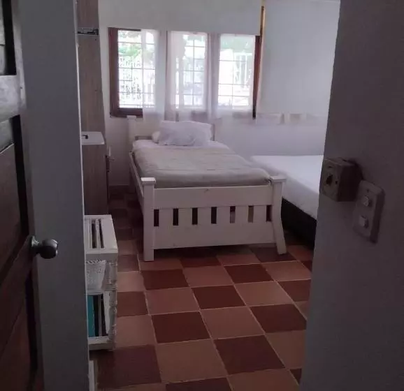 تختخواب و صبحانه Casa Crespo