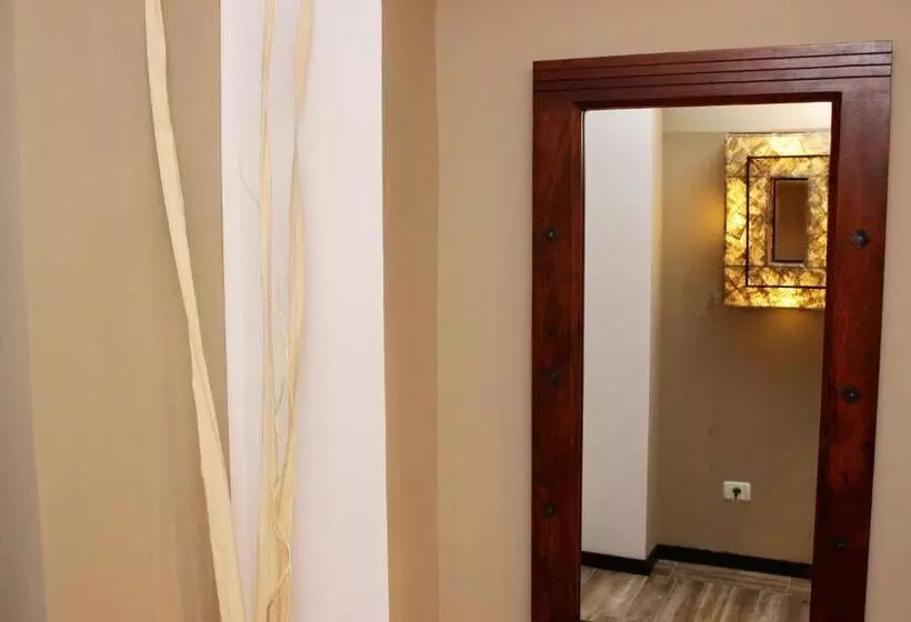 تختخواب و صبحانه La Livada
