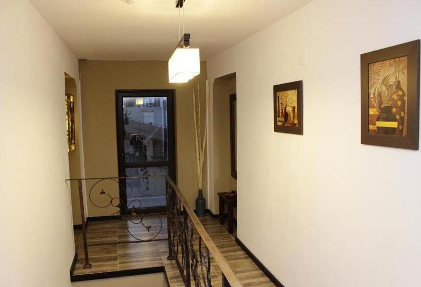 مبيت وإفطار La Livada