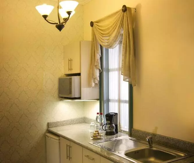 Del Parque Hotel & Suites