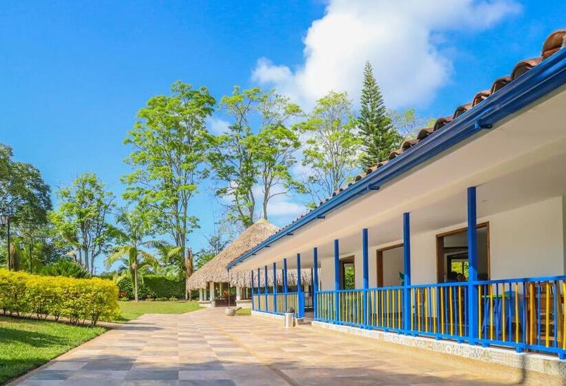 בית מלון כפרי Campestre Santa Lucia