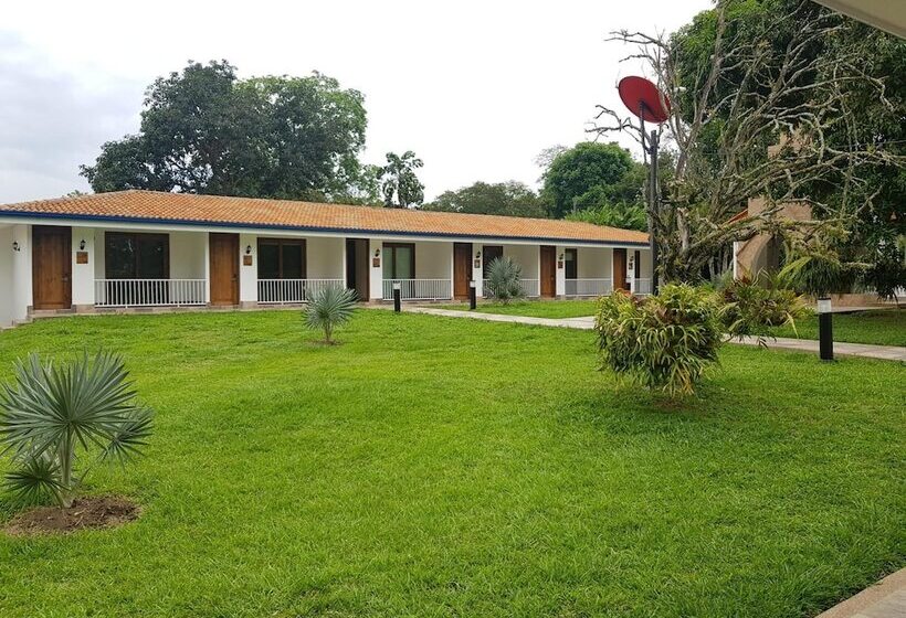 בית מלון כפרי Campestre Santa Lucia