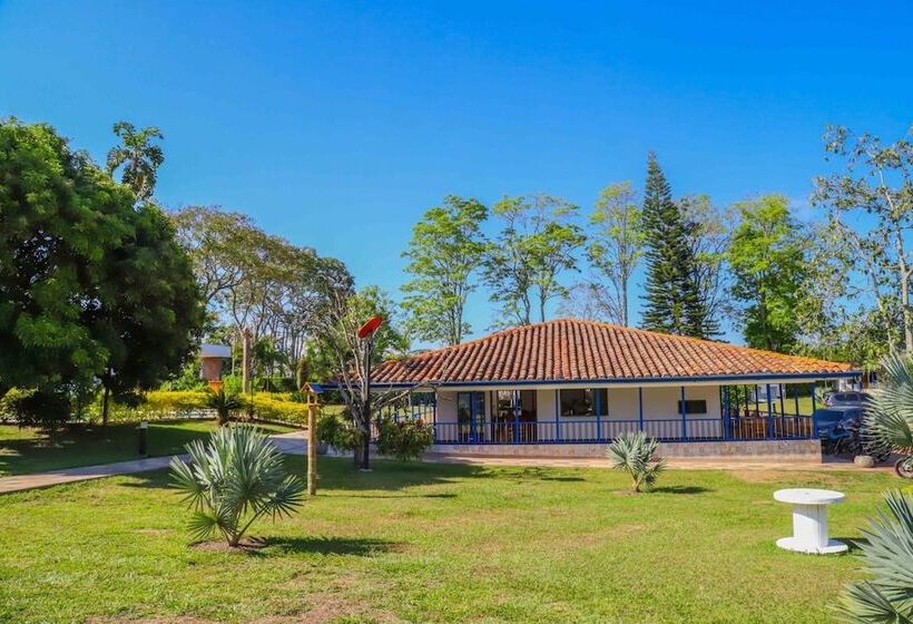 בית מלון כפרי Campestre Santa Lucia