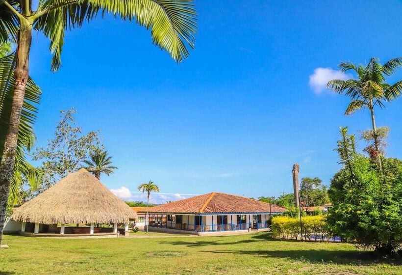 בית מלון כפרי Campestre Santa Lucia