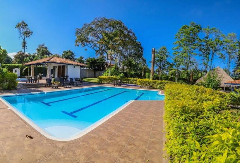 בית מלון כפרי Campestre Santa Lucia