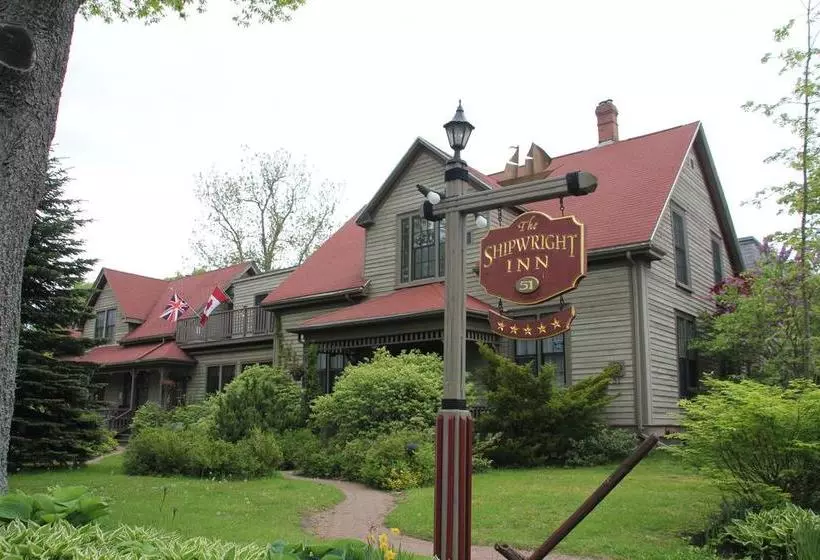 Hotelli Shipwright Inn