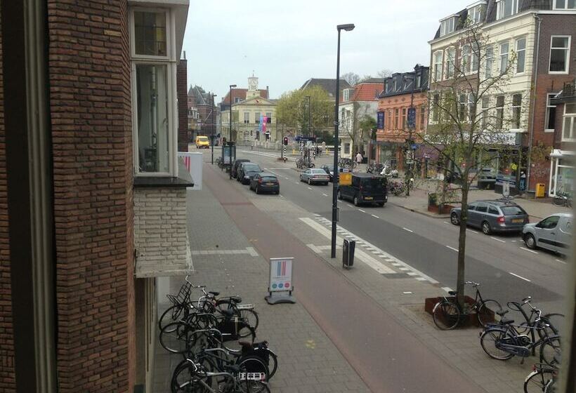 בית מלון כפרי Stone Hostel Utrecht