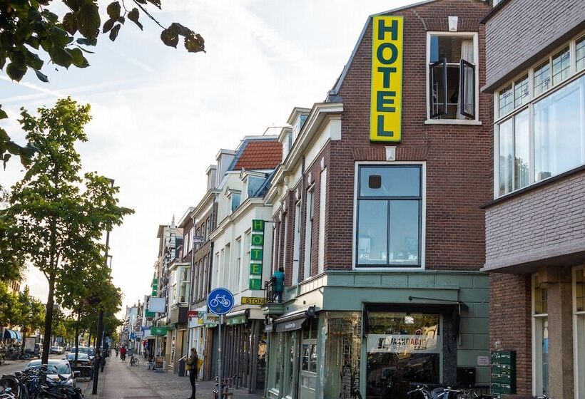 בית מלון כפרי Stone Hostel Utrecht