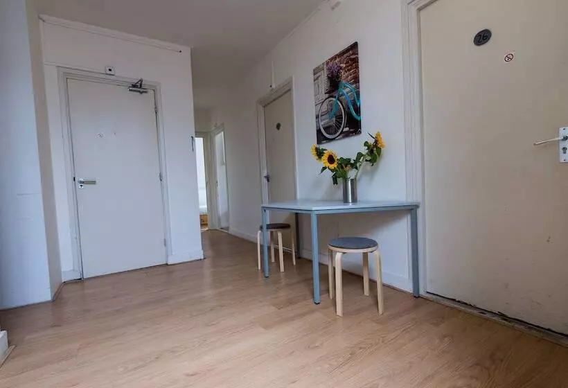 هتل Stone Hostel Utrecht