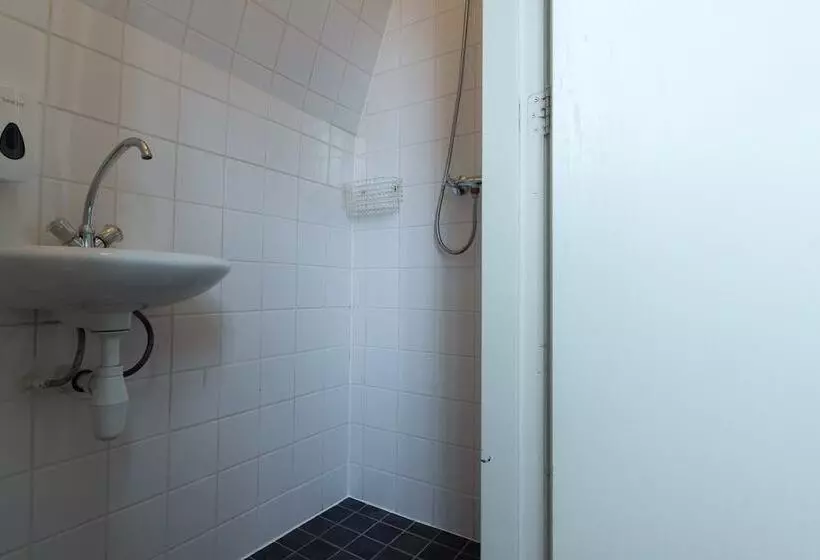 هتل Stone Hostel Utrecht