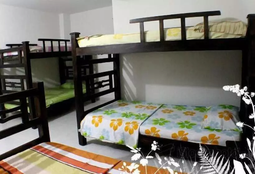 Retkeilymaja La Masia Hostal