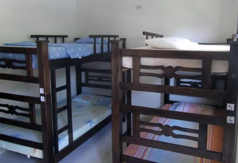 Retkeilymaja La Masia Hostal
