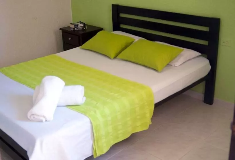 Retkeilymaja La Masia Hostal