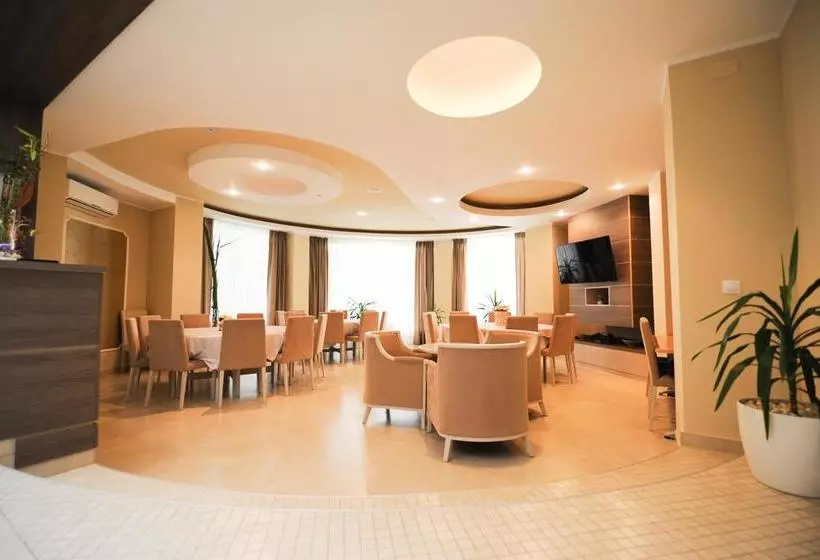 تختخواب و صبحانه Bruxelles Guesthouse Craiova