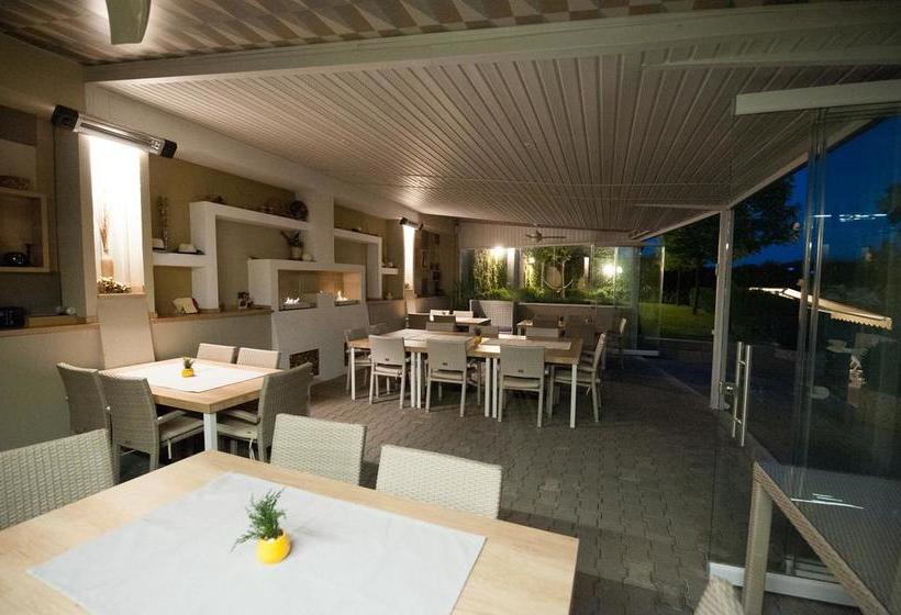 Bed and Breakfast Bruxelles Guesthouse Craiova