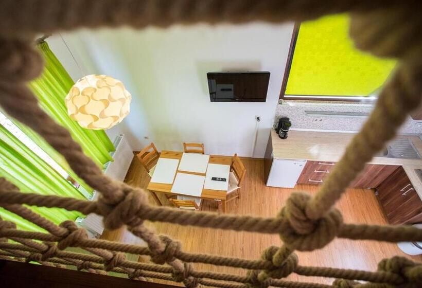 민박 Horizont Panzio