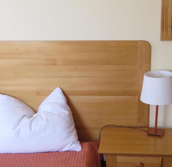 تختخواب و صبحانه Kolpinghaus