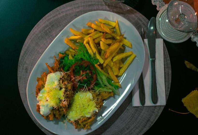 تختخواب و صبحانه Mountain Rest Pension