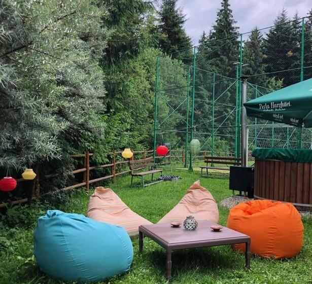 تختخواب و صبحانه Mountain Rest Pension