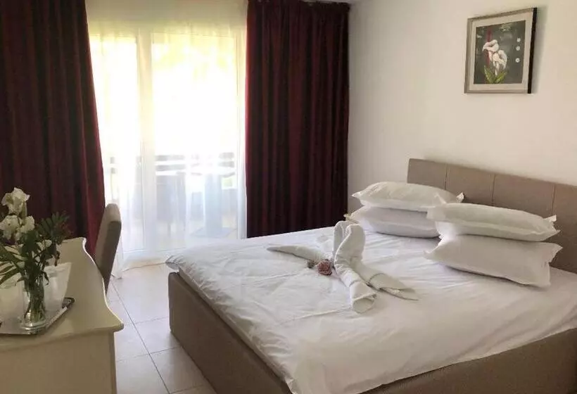 Hotel Academy