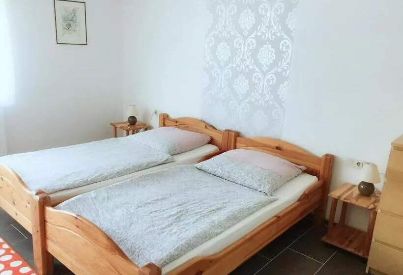 Hotelli Eifelhof Weina