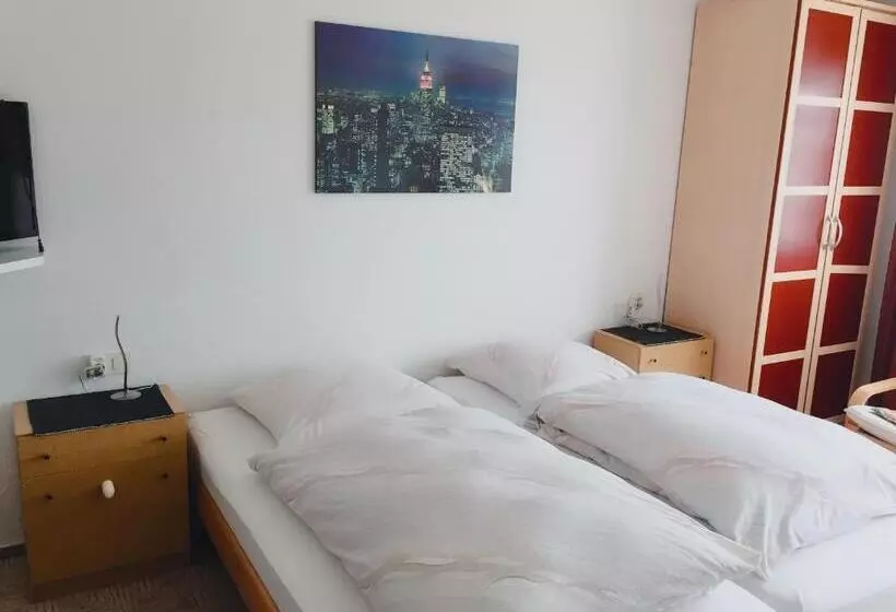 Hotelli Eifelhof Weina