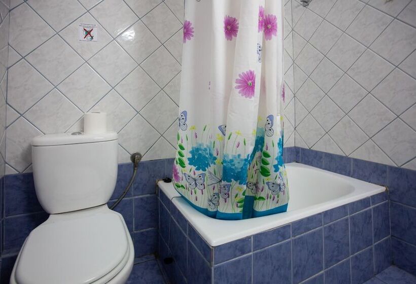 בית מלון כפרי Eliza Apartments