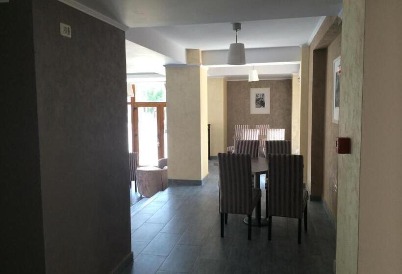 هتل Lucas Boutique